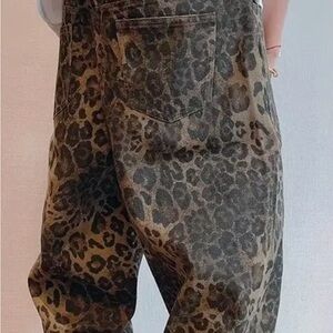 Leopard jeans